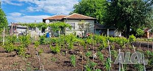 Агенция ЖИВЕНА продава самостоятелна къща в с. Пчелник, обл. Добрич