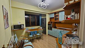 Ремонтиран и обзаведен 3стаен в Перник Изток