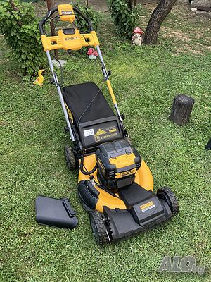 Акумулаторна самоходна косачка DeWalt DCMWSP564N