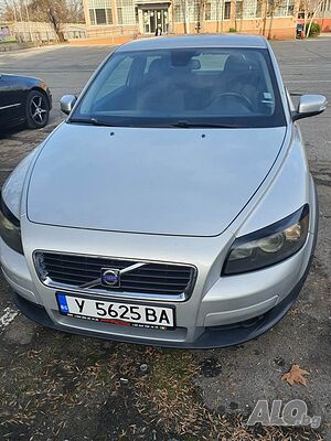 Продавам Volvo C30 1.6 109 к.с дизел
