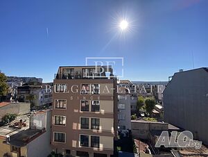 Тристаен апартамент 98 кв.м. с АКТ 14, 6-ти от 8 етаж, асансьор, паркомясто