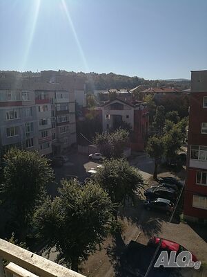 Продавам тухлен апартамент с чиста жилищна площ 68 кв.м.