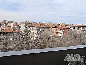 Продава се Тристаен Апартамент в кв. Мараша