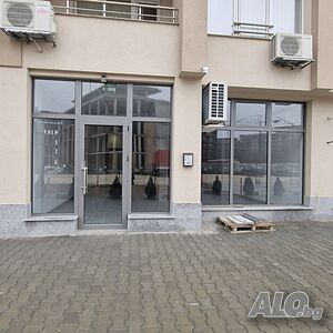 Продава се Магазин в кв. Христо Смирненски