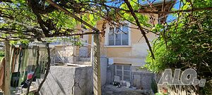 🔑 Имот с потенциал - къща в с. Голям Чардак