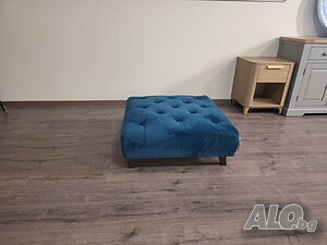 Синя табуретка от плат тип Честърфийлд