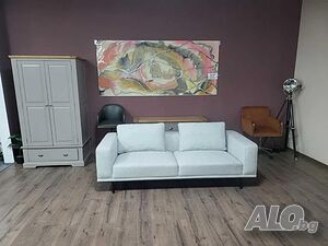 Дизайнерски сив диван от плат тройка