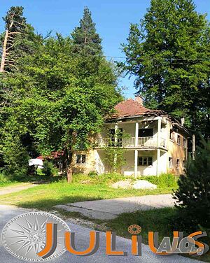 Вила Летовищен център Свети Константин Двуетажна къща 212 кв.м РЗП 30 кв.м двор | Къщи, Вили | Пещера