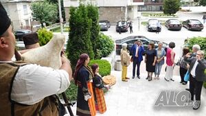 Каба гайдари под наем за всеки повод извеждане на булка, рожден ден, фирмено парти, изненада с гайда