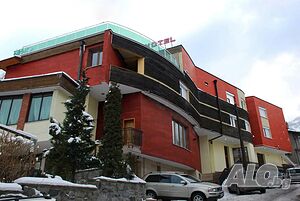 Сервитьори, Бармани, Кухненски персонал за ресторант