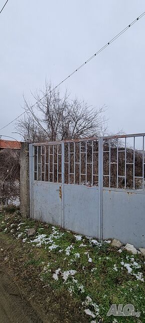 Продавам парцел с. Габрово