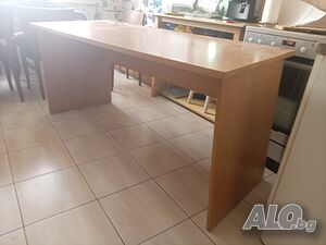 Продавам солидно дървено ГРАНД бюро