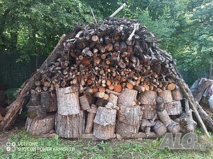 Продавам дърва за огрев