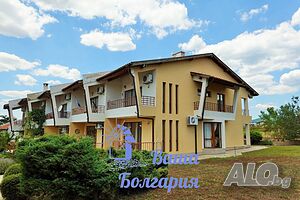 Двустаен апартамент в комплекс Монтемар Вилас