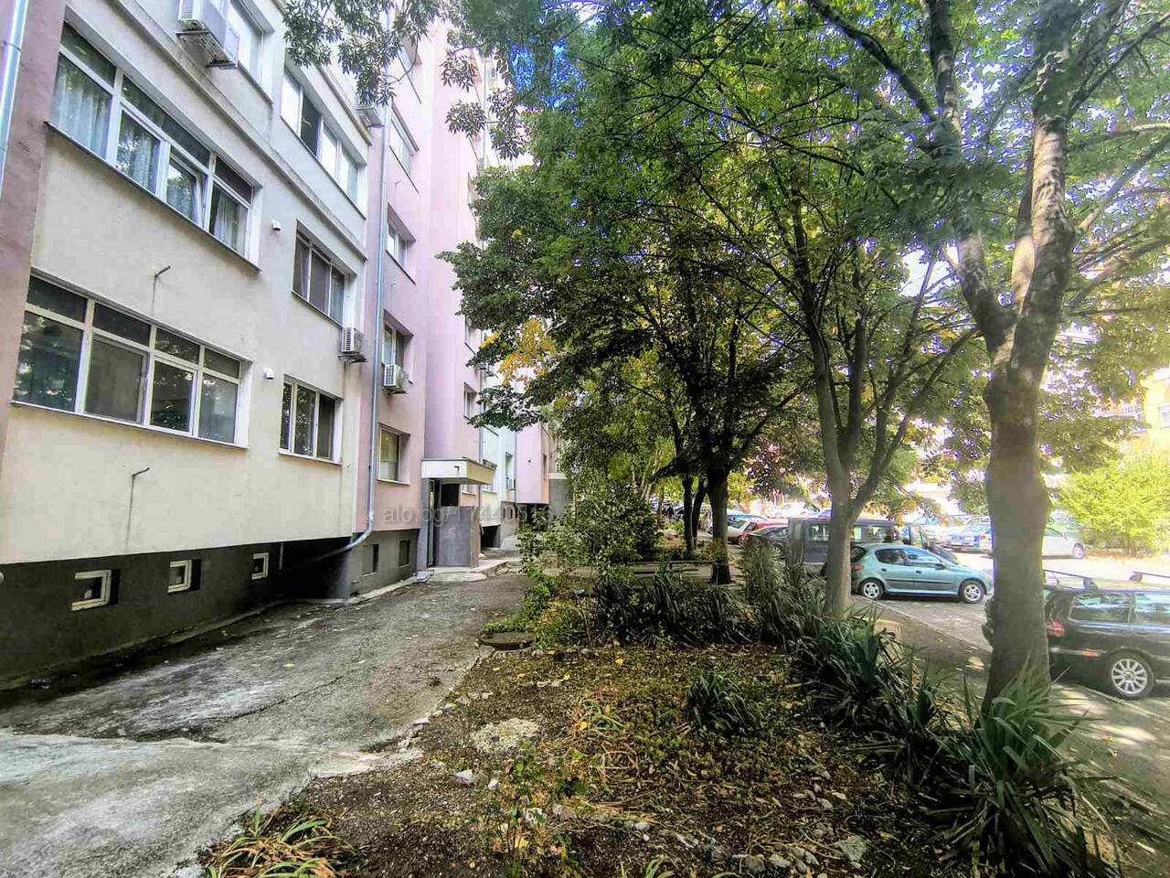 Ексклузивно класически двустаен панелен апартамент в ж.к. „Меден Рудник“ Двустаен апартамент 66 кв.м Панел 1990 г. 1 етаж Непоследен | Апартаменти | Меден Рудник Бургас