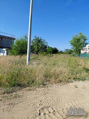 Продавам парцел