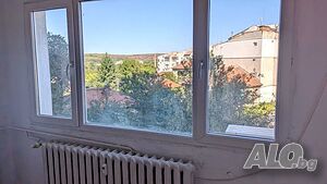 продавам апартамент