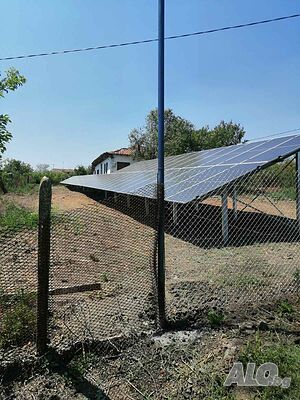 Имот с къща и ФЕЦ 30 kwp + 80 kwp за строеж