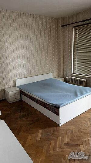 Тристаен имот в кв. Кършияка