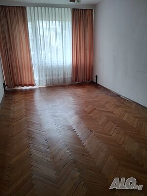Тристаен апартамент в Младост 1