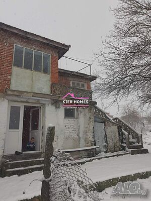 Продавам къща в село Радовец област Хасково