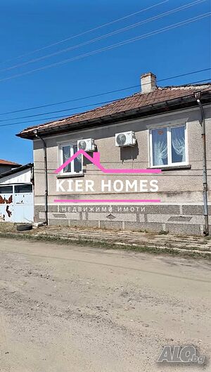Напълно ремонтирана къща в с. Калояново, обл. Пловдив