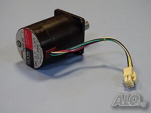 Стъпков мотор VEXTA PH268-23 stepping motor 2-phase 24VDC