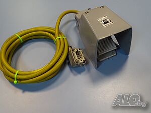крачен изключвател Bernstein F1-01-UN foot switch with protecctive hood