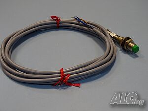 Индуктивен датчик Balluff BES516-356AOX 8610 proximity switch 10-30VDC