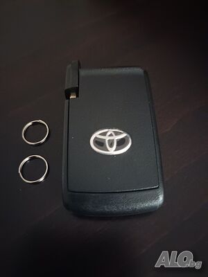 Кутийка за смарт ключ Toyota -Corolla Verso,Prius,Camry 2004 -2009год.
