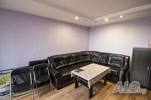 Продава тристаен апартамент до Автогарата