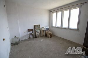 Продава етаж от къща в Речица