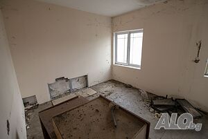 Продава се къща с дворно място в Биково