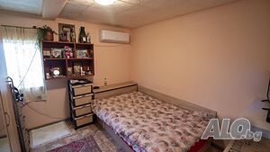 Продава вила в близост до магазин Везна - Дружба