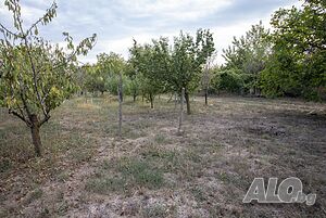 Продава се голям парцел в м. Каменка