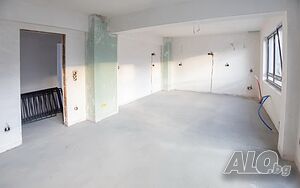 Продава панорамен тристаен апартамент до бул. Г. М. Димитров