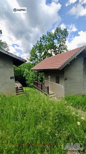46 кв.м РЗП 1200 кв.м двор