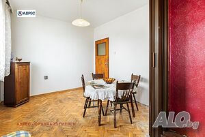 Многостаен апартамент 106 кв.м Тухла 1989 г. 6 етаж Последен етаж
