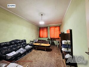 Двустаен апартамент 69 кв.м Тухла 1979 г. 2 етаж Непоследен