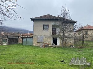 146 кв.м РЗП 1169 кв.м двор