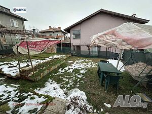 68 кв.м РЗП 333 кв.м двор