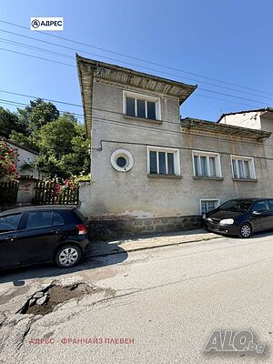 82 кв.м РЗП 641 кв.м двор