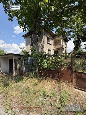 172 кв.м РЗП 1151 кв.м двор