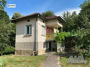 140 кв.м РЗП 1250 кв.м двор