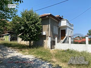 152 кв.м РЗП 600 кв.м двор