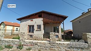140 кв.м РЗП 805 кв.м двор