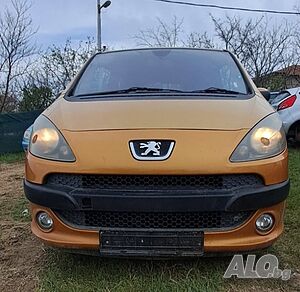 Peugeot 1007 1.6I 110 к. с на части