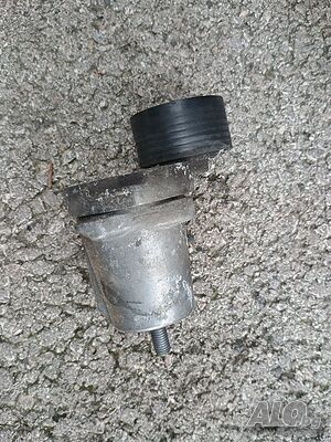 Паразитна ролка, обтегач пистов ремък BMW N47D20 f30,f31,f20,f21,e90/БМВ 316d,318d,320d,116d,118d