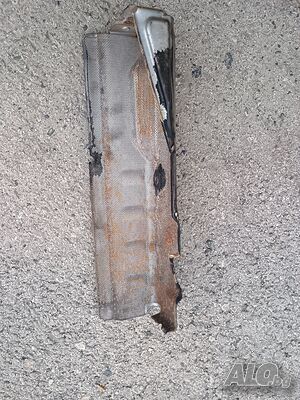 Предпазител / пластмаса BMW N47D20 f30,f31,f20,f21,e90/БМВ 316d,318d,320d,116d,118d,120d