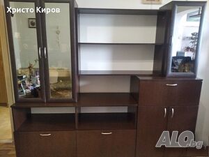 Секция с гардероб.